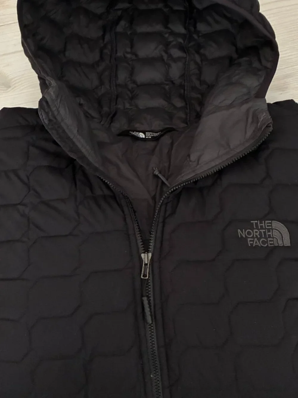 The North Face Men's ThermoBall Hooded Insulated Jacket Matte Black Size M